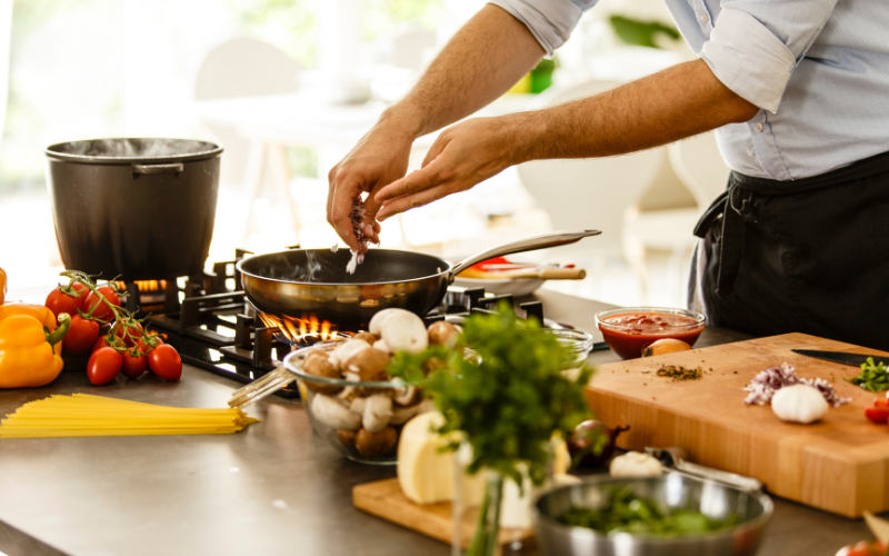 yemek yapmayı severlere hediye önerileri nelerdir